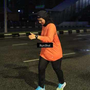 Runner Photo 7899745