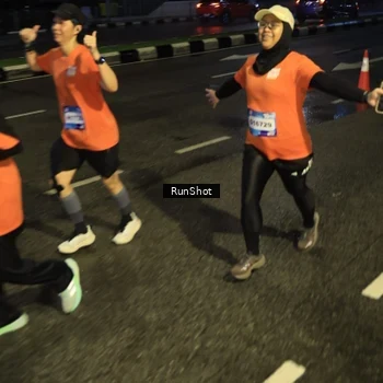 Runner Photo 7899750