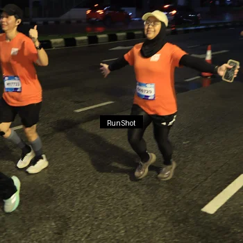 Runner Photo 7899751