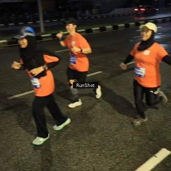 Runner Photo 7899763