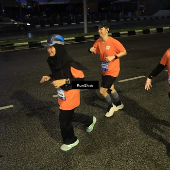 Runner Photo 7899775