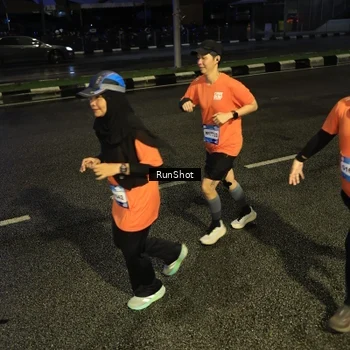 Runner Photo 7899780