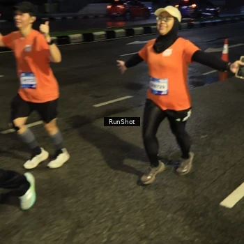 Runner Photo 7899792
