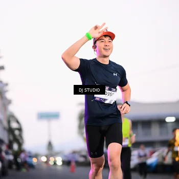Runner Photo 7899796