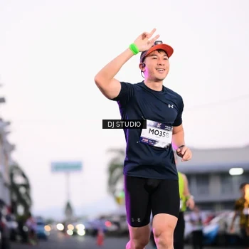 Runner Photo 7899800