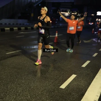 Runner Photo 7899808