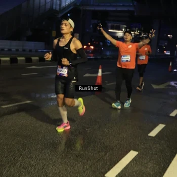 Runner Photo 7899817