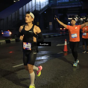 Runner Photo 7899820