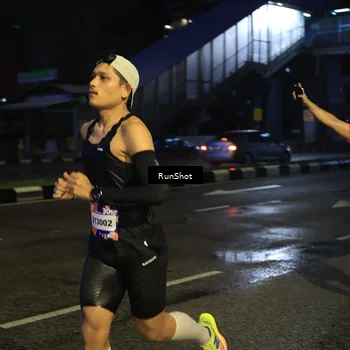 Runner Photo 7899832