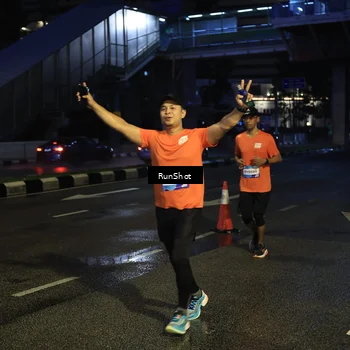 Runner Photo 7899843