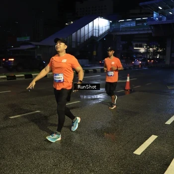 Runner Photo 7899861