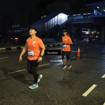 Runner Photo 7899866