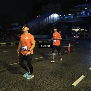 Runner Photo 7899873