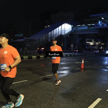 Runner Photo 7899887