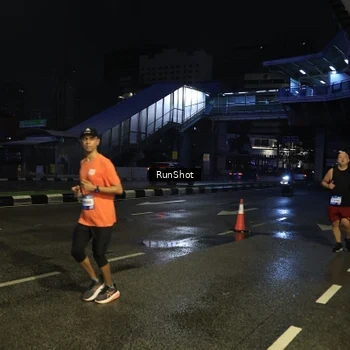 Runner Photo 7899892