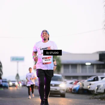 Runner Photo 7899893