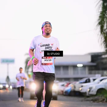Runner Photo 7899902