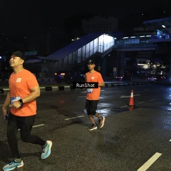 Runner Photo 7899910