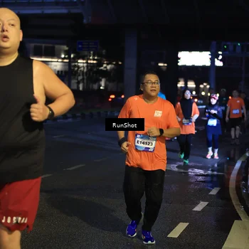 Runner Photo 7899936