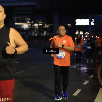 Runner Photo 7899944
