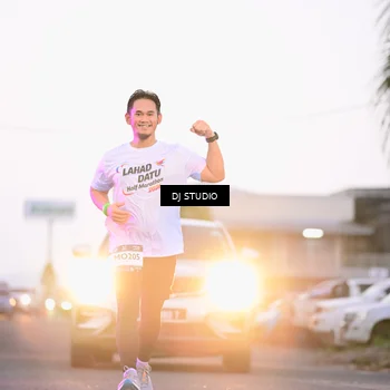 Runner Photo 7899945