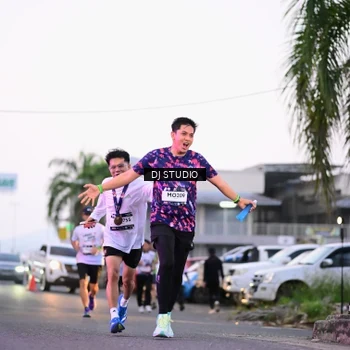 Runner Photo 7899998