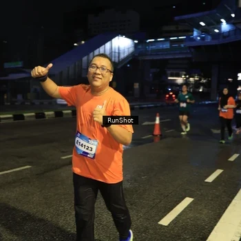 Runner Photo 7899999