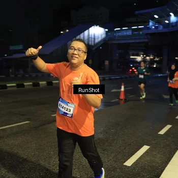 Runner Photo 7900001