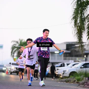 Runner Photo 7900002