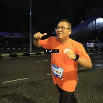 Runner Photo 7900014