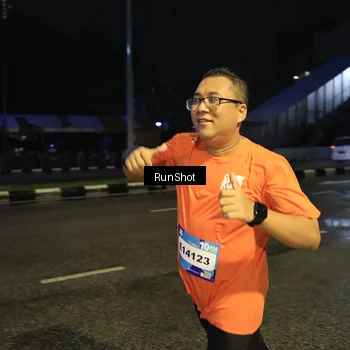 Runner Photo 7900015