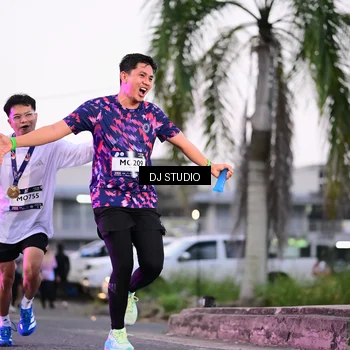 Runner Photo 7900018