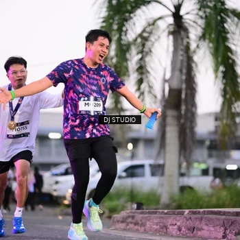 Runner Photo 7900027