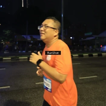 Runner Photo 7900028