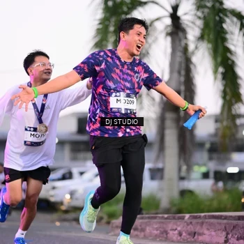 Runner Photo 7900035