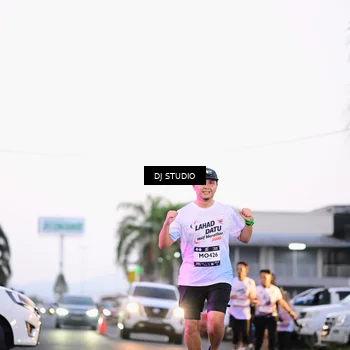 Runner Photo 7900042