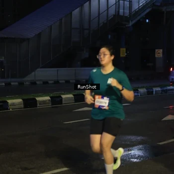Runner Photo 7900044