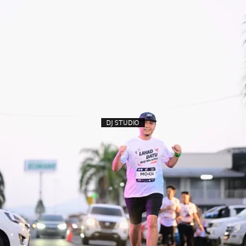 Runner Photo 7900048