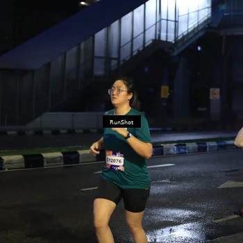 Runner Photo 7900049