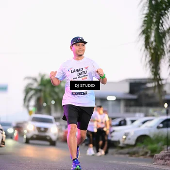 Runner Photo 7900057