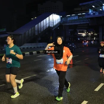 Runner Photo 7900070