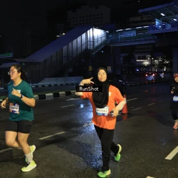Runner Photo 7900073