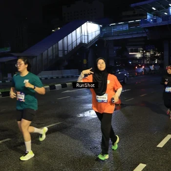 Runner Photo 7900075