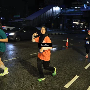 Runner Photo 7900087