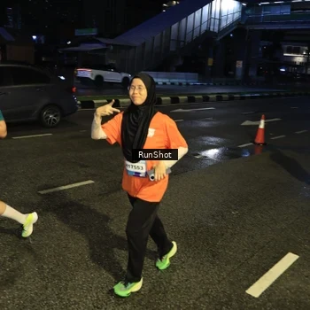 Runner Photo 7900097