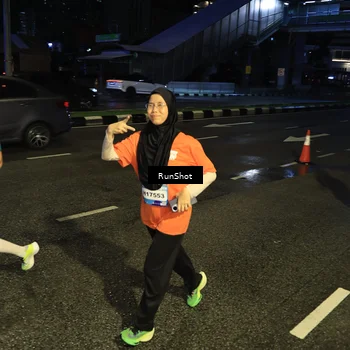 Runner Photo 7900098