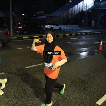 Runner Photo 7900102