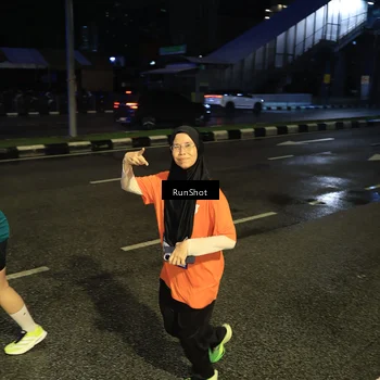 Runner Photo 7900108