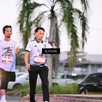 Runner Photo 7900109