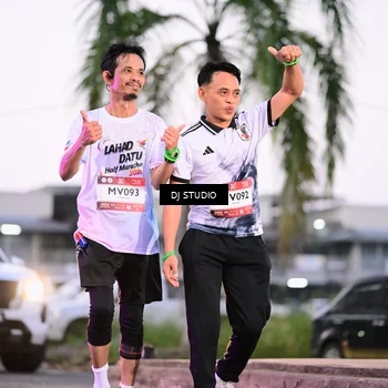Runner Photo 7900122